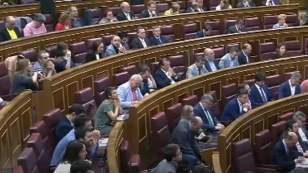 إسبانيا تقر قانون "إجازة الدورة الشهرية" للنساء