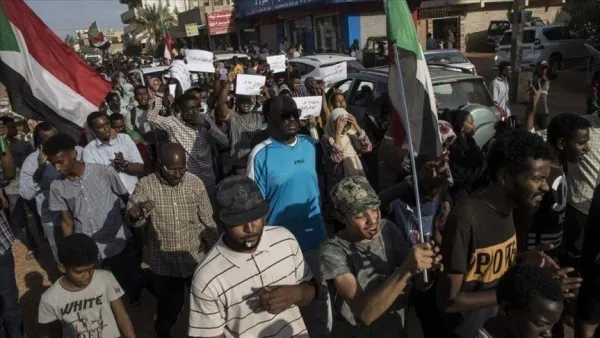 احتجاجات الخبز والوقود تتصاعد في السودان