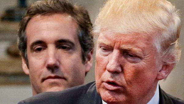 أسرارا عن علاقة ترامب بميلانيا وإيفانكا يكشفها كتاب لمحاميه السابق