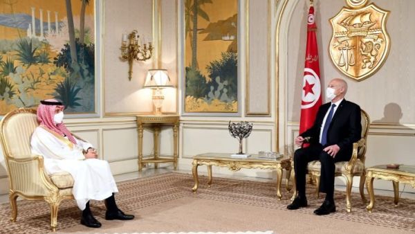 وزير الخارجية السعودي يلتقي سعيّد ويؤكد دعم المملكة لتونس