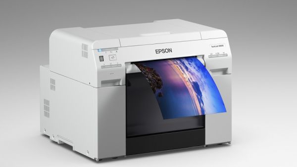 طابعة إنتاج الصور التجارية SureLab SL- D800