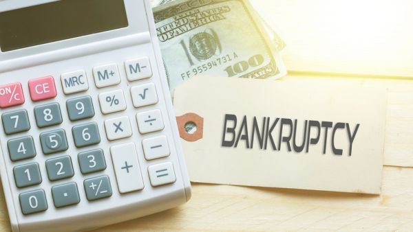 US Companies Award Execs with Bonuses Before Filing for Bankruptcy