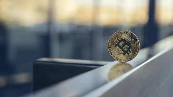 انخفاض سعر عملة بيتكوين المشفرة 3.6%