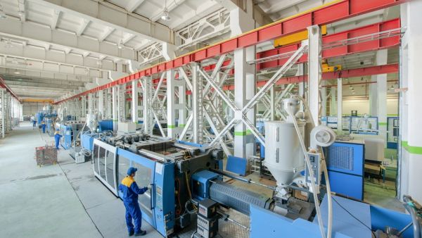 Manufacturing Contributes 12.1 Percent to Abu Dhabi’s Non-Oil GDP