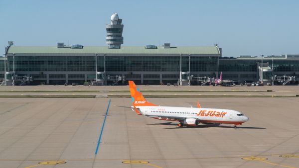 South Korea: Low-Cost Airlines Face Harsh Fines for Drunken Cabin Crew, Violating Safety Procedures