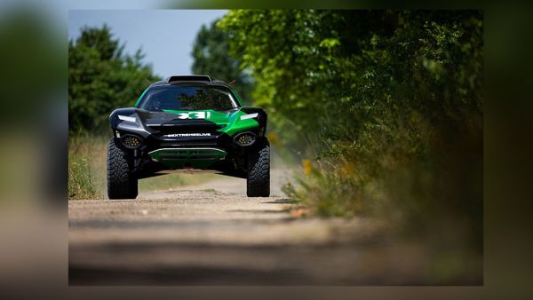 التجارب والاختبارات على مركبة SUV الكهربائية قد بدأت الآن بشكل جدّي