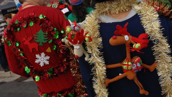 Alaska Airline Offers Priority Boarding for Passengers in Ugly Christmas Sweaters