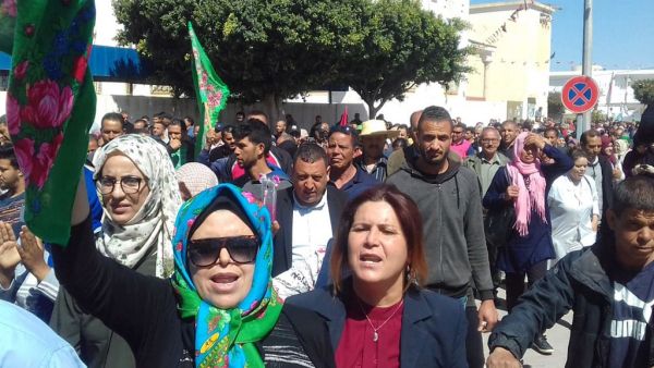 Tunisian protesters demonstrate (AFP)