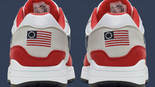 Limited Air Max 1 Quick Strike Fourth of July shoe  (Twitter)