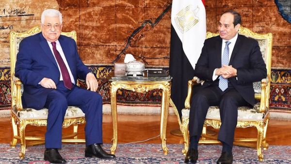 Palestinian President Mahmoud Abbas arrived in Cairo yesterday for an official visit to meet with President Abdel Fattah El-Sisi (Twitter)