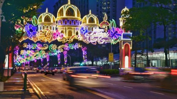 Festive lights and colorful installations for Ramadan (Twitter)