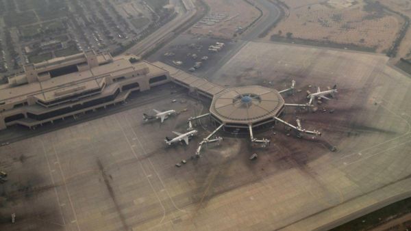 Pakistan reopens airspace for civil aviation (Twitter)