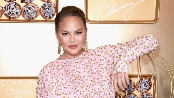 Wearing UAE based brand Madiyah Al-Sharqi (Twitter)