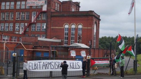 Activists from the Manchester Palestine Action network have scaled the roof of the Israeli owned Elbit/Ferranti arms manufacturer (Twitter)