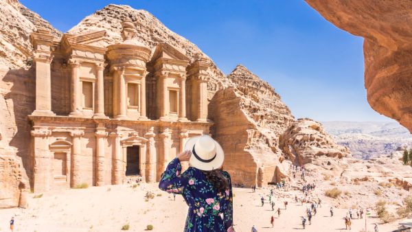 Petra (Shutterstock)	
