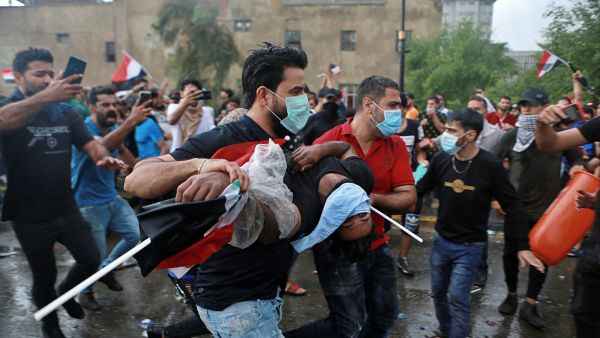 قُتل أكثر من 40 شخصا الجمعة في بغداد وجنوب العراق مع استئناف الحركة الاحتجاجية 