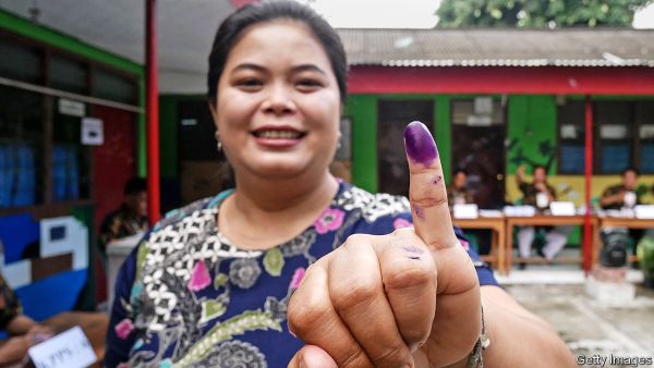 ستكون هذه أكبر انتخابات في تاريخ هذا البلد الذي يضم أكبر عدد من المسلمين في العالم.