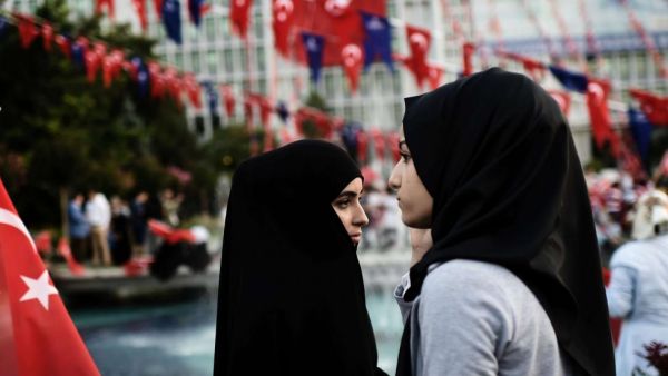 وجود 2000 جمعية سلفية مسلحة تعمل فى مدن مختلفة فى تركيا 