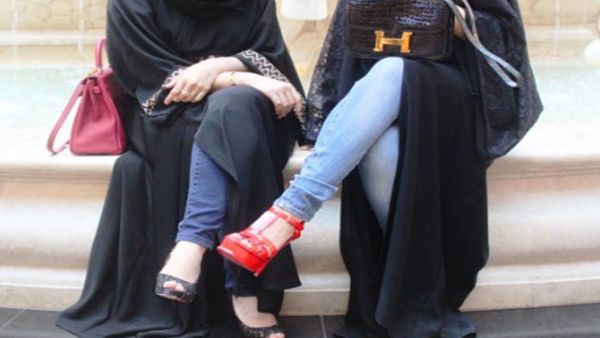 منذ تسلم الأمير محمد منصب ولي العهد في 2017، تحرّرت المملكة من العديد من القيود المتشددة