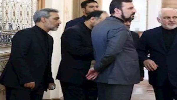 وزير الخارجية هو المسؤول عن شرح سياسة بلاده للعالم بأفضل طريقة 