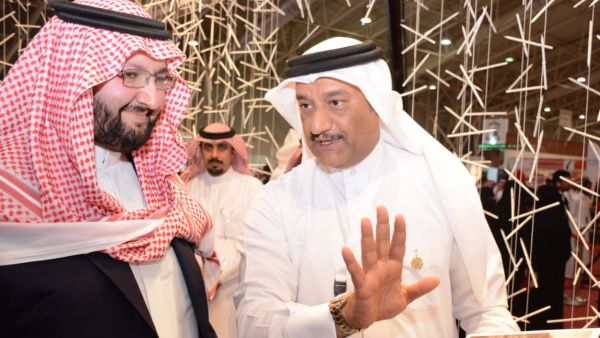  عبدالعزيز بن طلال آل سعود 