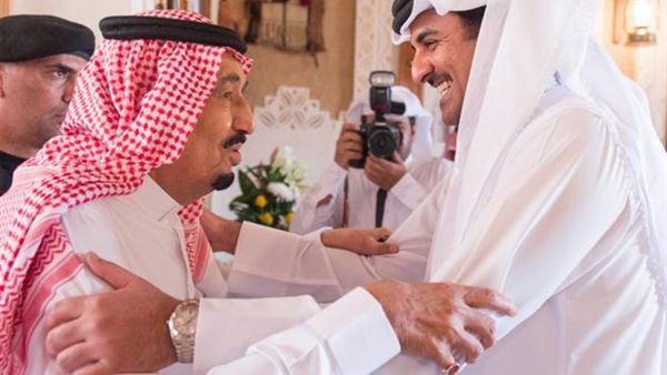 امير قطر يعزي ملك السعودية