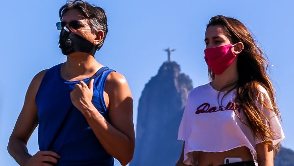 وأصيب أكثر من 32,622,490 شخصا حول العالم بفيروس كورونا المستجد، بينهم 22,360,200 تعافوا حتى اليوم.