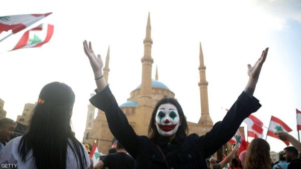خروج الناس بهذه الصورة ذكر بـ"ثورة الأرز" عام 2005 خروج الناس بهذه الصورة ذكر بـ"ثورة الأرز" عام 2005