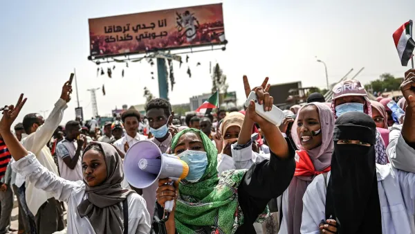 تسلم حمدوك رئاسة الوزراء في 21 أغسطس الماضي، بناء على اتفاق سياسي بين قادة الجيش وقوى "الحرية والتغيير"