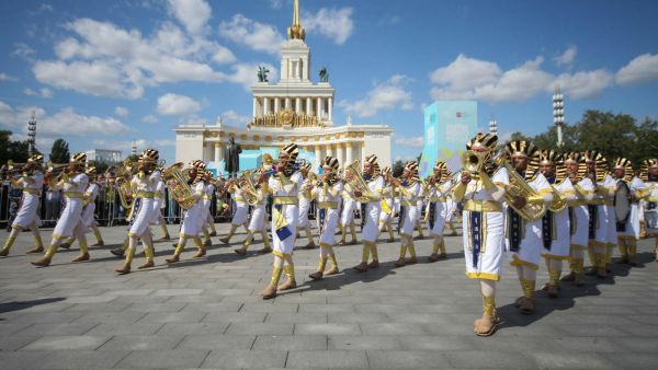 انطلاق المهرجان الدولي للموسيقى العسكرية بروسيا