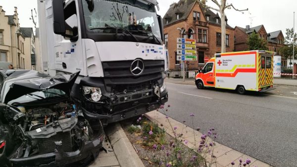 من موقع الحادث