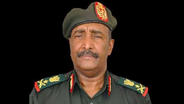 المجلس العسكري الحاكم في السودان يدعو المحتجين لمفاوضات بدون شروط