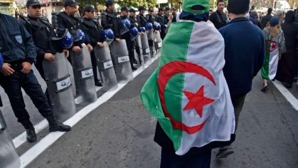 الجزائر 