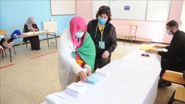 الجزائر.. بدء فرز الأصوات في استفتاء تعديل الدستور 