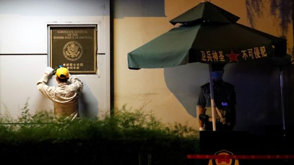 الصين تضع يدها على القنصلية الأمريكية في شنغدو
