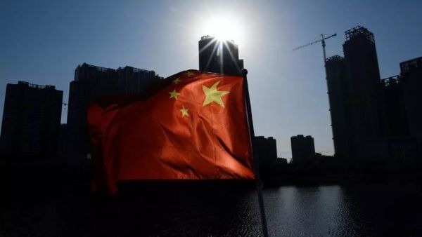 السجن 18 عاماً لملياردير صيني معارض للرئيس تشي بعد إدانته بتهم فساد