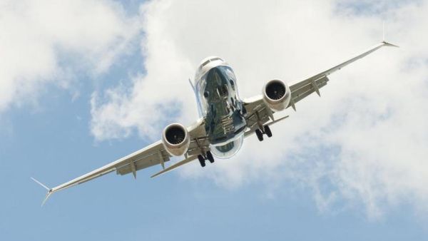 السماح بتحليق طائرات بوينغ “737 ماكس” يعود لكل دولة على حدة