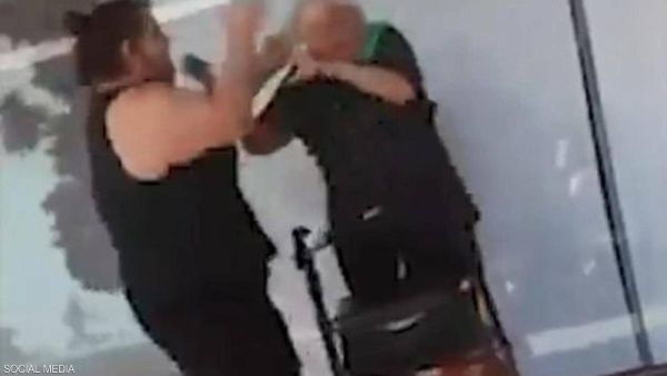 مشهد من الفيديو