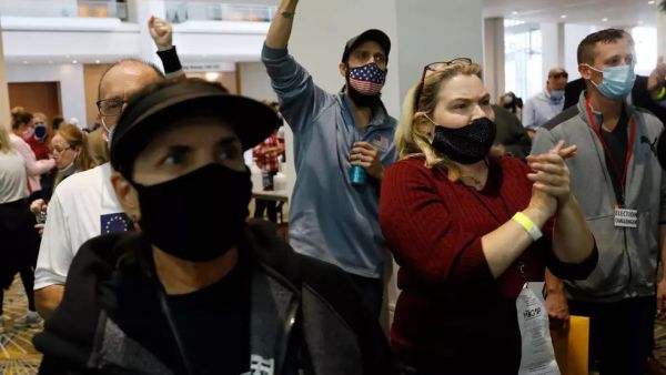 نتائج فرز الأصوات حتى الآن في أربع ولايات أميركية حاسمة