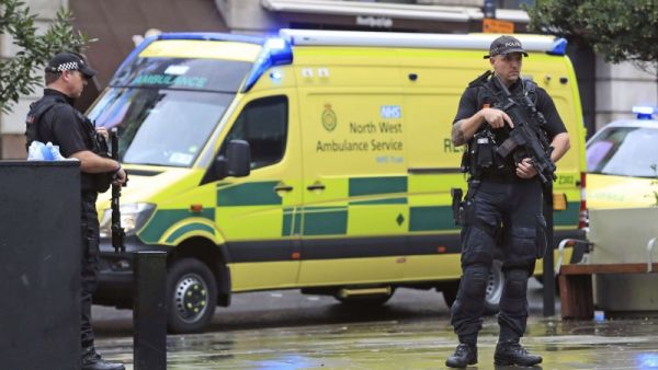 4 اصابات بحادثة طعن في بريطانيا