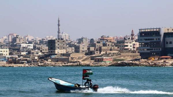 إصابة صياد فلسطيني برصاص بحرية الاحتلال الإسرائيلي