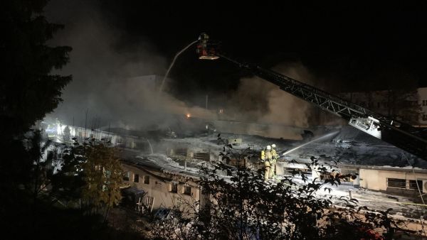 حريق ضخم في محطة مترو أنفاق برلين