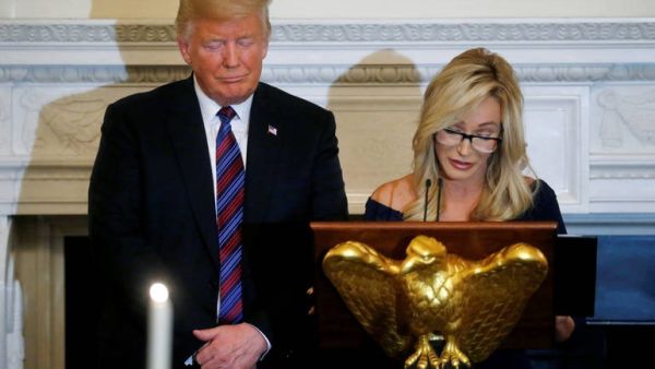 مستشارة ترامب الروحية: الشياطين تحاول سرقة فوزنا