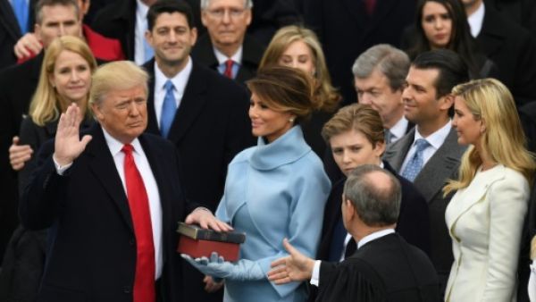 نصف الأمريكيين يؤيدون دورا أكبر للدين في المجتمع