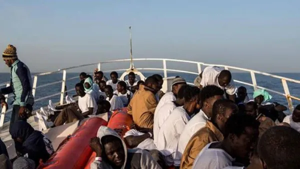 ترامب يعلق دخول المهاجرين الذين لا يستطيعون دفع تكاليف الرعاية الصحية