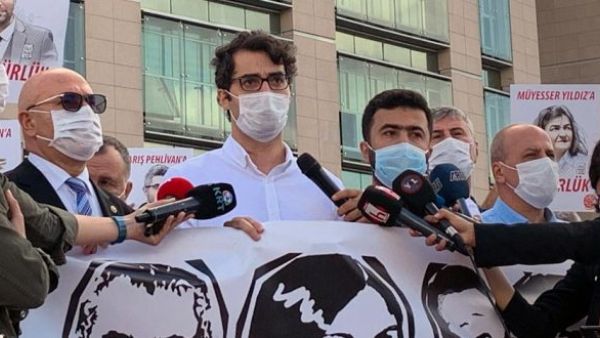 محكمة تركية تقضي بسجن 5 صحافيين بسبب "إفشاء أسرار الدولة"