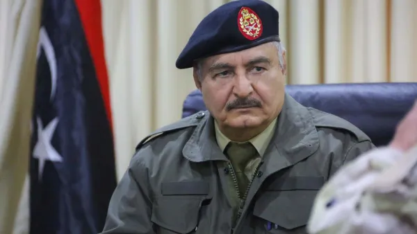 حفتر زعم أن حكومة الوفاق لا تلتزم بوقف إطلاق النار