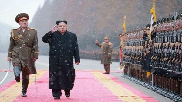 زعيم كوريا الشمالية كيم جونغ اون