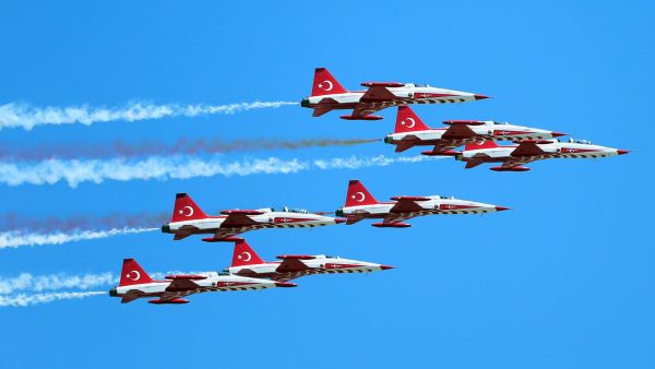 طائرات تركية تضرب أهدافاً لمتشددين أكراد في شمال العراق