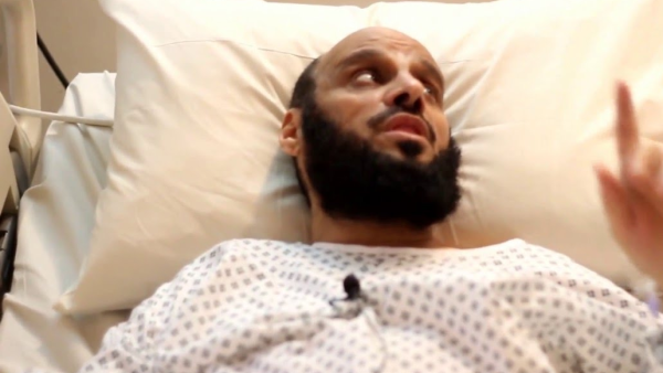  الداعية السعودي عائض القرني